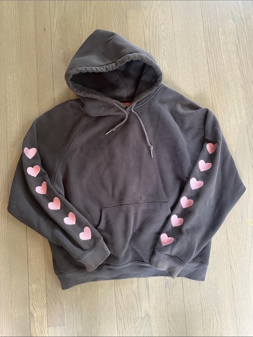 Dandy Worldwide “Heart on my sleeve” over sized hoodie, size women’s medium.